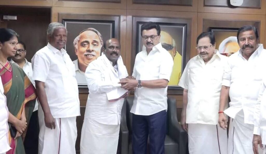 தி.மு.க.வில் இணைந்தது ஏன்..? -மனோஜ் பாண்டியன் விளக்கம்
